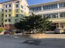 凤凰新城三室两厅三卫室,150平带阁楼带车库仅157万