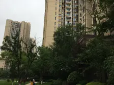 业主诚心出售,精装修,交通便利,成熟社区