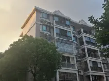 刚需小户型后期会加装电梯户型方正南北通