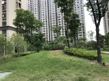 惠宇华庭2室2厅朝南采光还可以简单装修