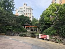 交通便利,环境优美,配套完善,房型正气