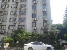 淮海西路精装修三房 位置安静 满五年 近3.4.10号线急抛