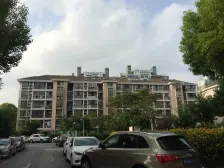 超大阁楼,全明户型,全屋精装,产权清晰 !