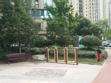 绿地玫瑰城 近地铁公园 刚需三房采光视野好