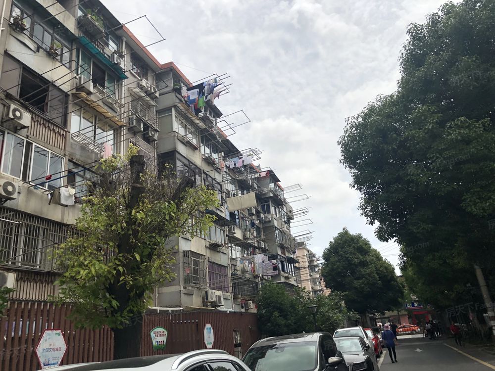 小区相关图