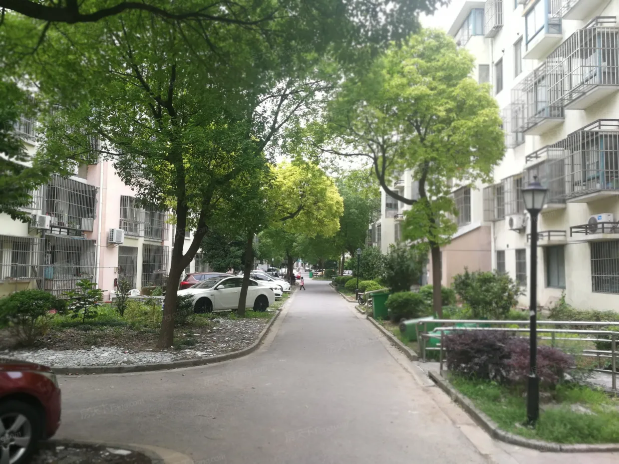 实景图-小区大门