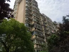 五角场商圈+房子不靠马路+房子有地下车位