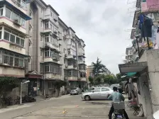 宝山三村,中间楼层,南北通透全明户型 业主诚意卖,