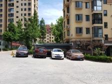 孙家疃山海城多层顶加阁,精装修,拎包入住