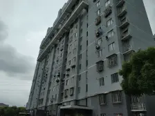 前滩旁+电梯中区3房边套+毛坯+方正板式户型+2012次新