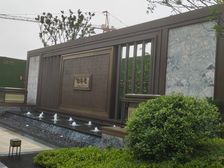 蓝光雍景湾联排别墅,小区位置好靠河,交通也方便..