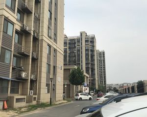 先锋公寓中间楼层满五唯一