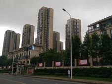 绿地玫瑰城精装三房两卫要的赶紧性价比超高