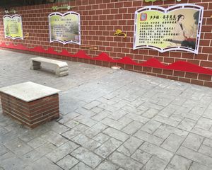 南湖路都市春天电梯房有特色地铁口诚心出售