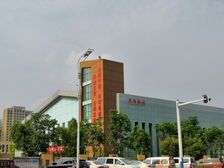 户型方正,动静分区合理,客厅连阔绰阳台,湖景引入室