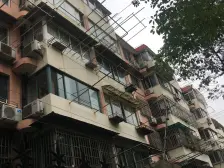 2001年现浇红房子,一梯一户,位置安静,稀有户型值得拥有!