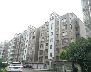 业主是诚心卖房的,预约看房子,