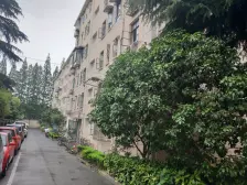 此房满五年,中间楼层3楼,采光通风好,交通便利,看房有钥匙