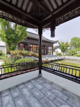 北纬37°康旅示范小镇实景图