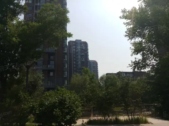 涧桥山实景图