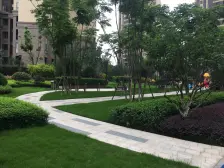 精装大三房,带车位,凤凰楼层,拎包入住,楼下轻轨站