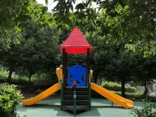 客厅带阳台,环境优美,交通便利,居家装修,主卧朝南,一梯两户,房型正气