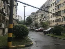 新上花园两房,40万精装拎包住,中间位置,随时好看