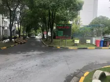 一梯两户,南北通透,双阳台,近商圈,近地铁,房型正气,得房率高