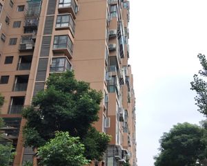 凤凰山1号4室2厅东东南
