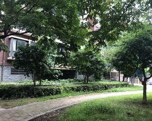 5号线地铁近 毛坯3房 一梯两户 采光好 得房率高