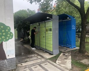8号线附近三室全景落地阳台卧室带飘窗飞机户型