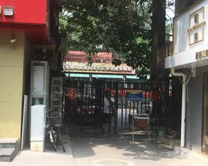 新上,马连道西里2室1厅,东向户型方正采光好,近地铁诚意出售