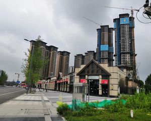 广汇御园4室1厅东