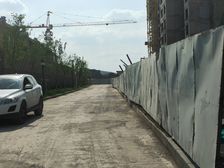 沙区西外环边保利林语中间楼层出售