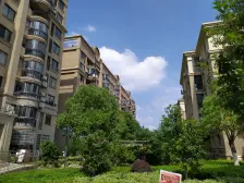 地铁口 阳光悦湖 精装四房 中间楼层 满二年