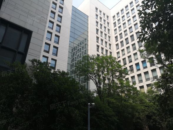 天润商座实景图