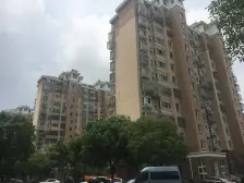 房型很好,南北通两房,格局很好,采光很好,视野开阔