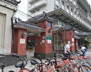 青华路24号3室1厅南北