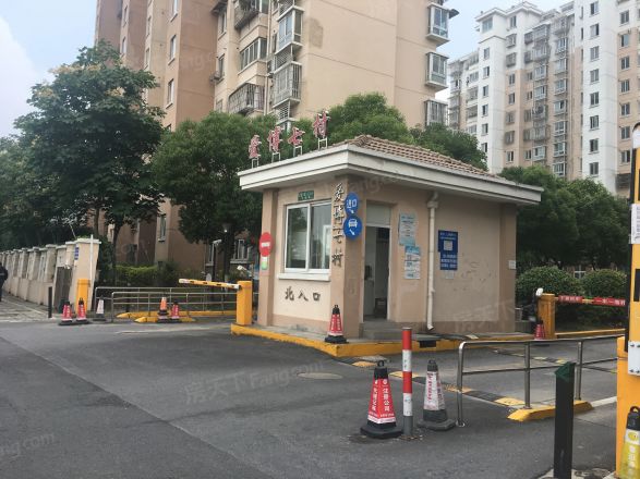 爱博七村实景图
