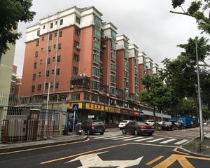 山海梧桐 沙头角地铁口A出口 红本在手满5年 诚心卖