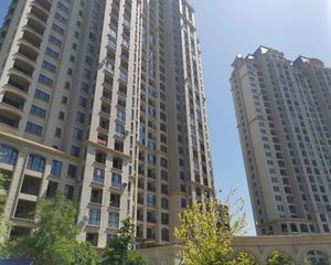 南北通透楼层好功能性强还有大阳台前后无遮挡阳光好