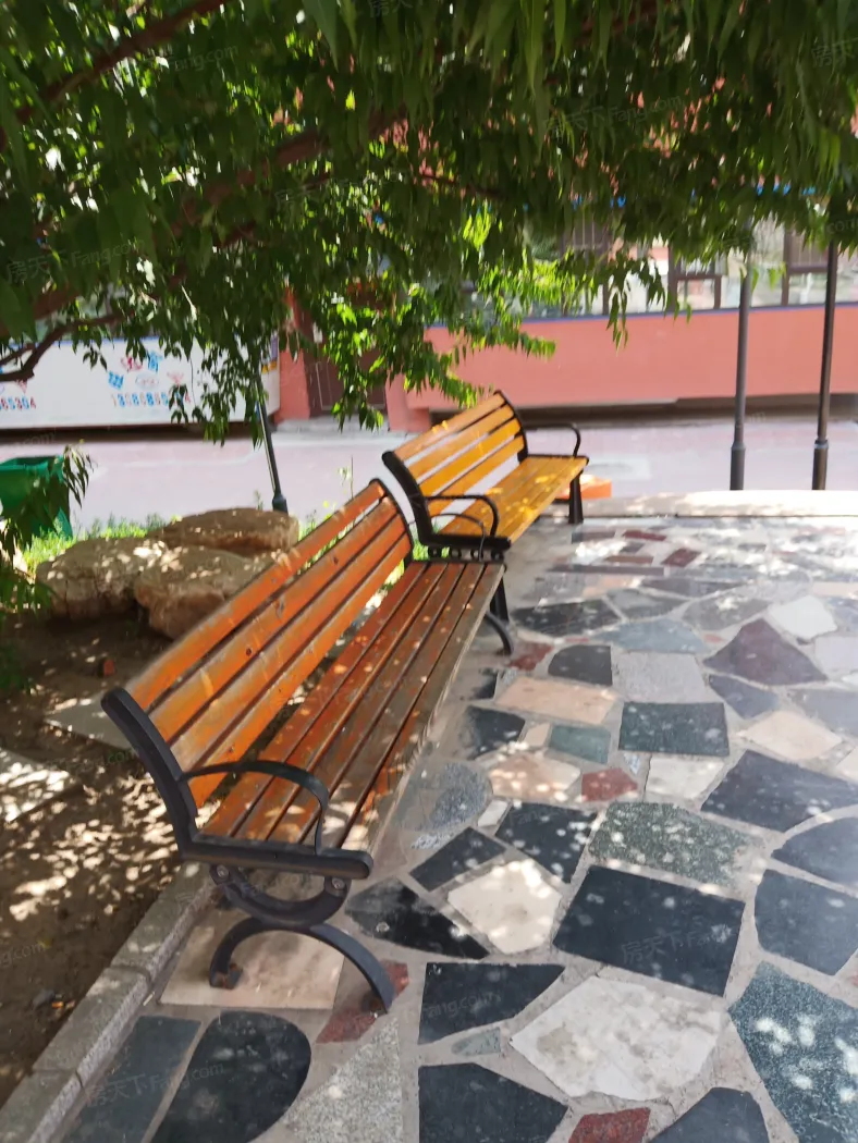 华侨休闲广场实景图