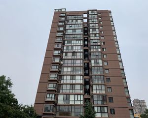 大旸楼高层全南两居,双阳台,不临街,出门合生汇