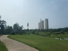 全天太阳,采光极好,视野开阔,空气清新,小区位置极好商业繁华