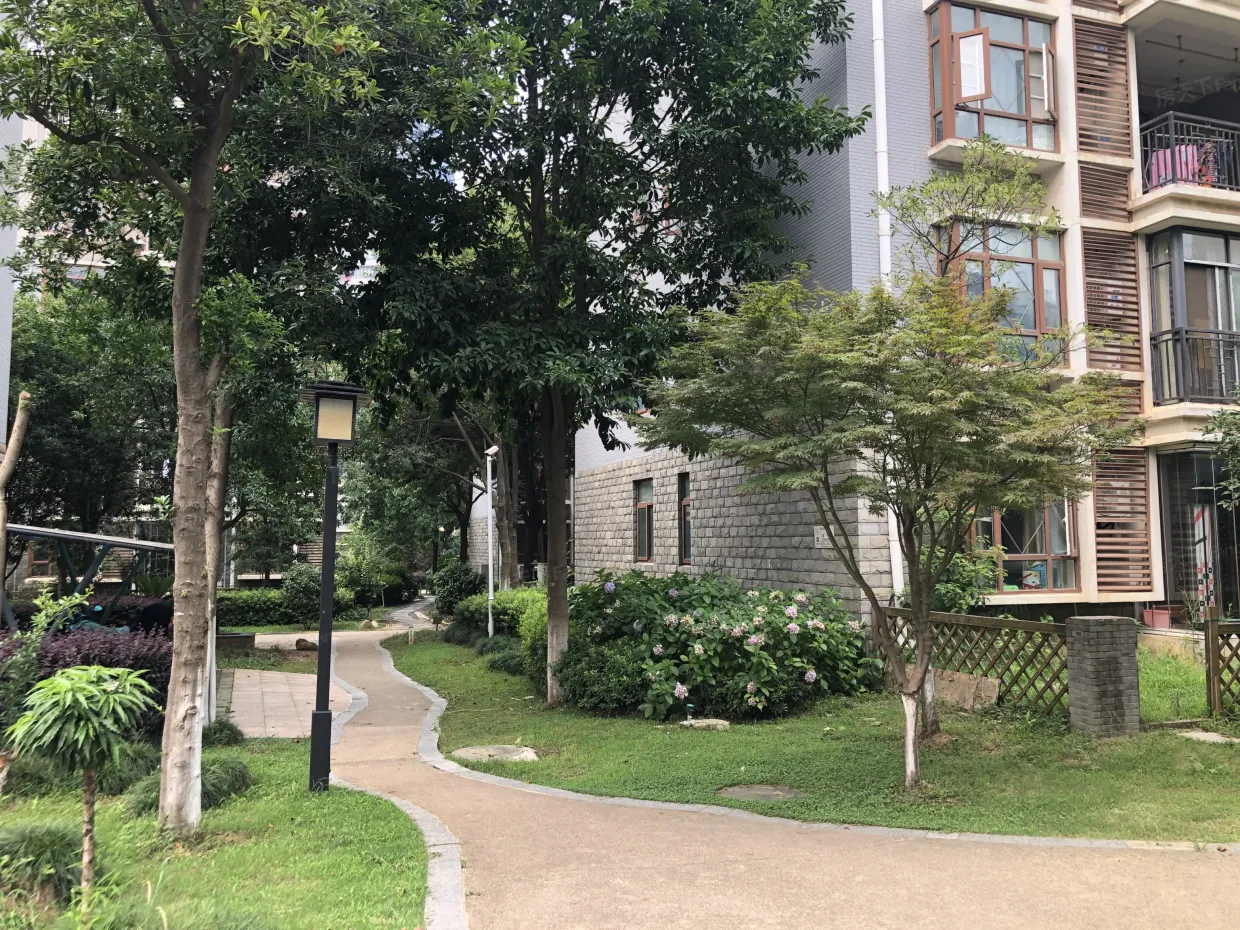 名流人和天地六期