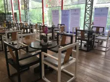 江南小镇电梯三室,低楼层,简单装修,采光充足