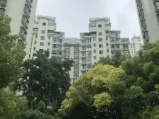 房中吕布,人心中的成见是一座大山,有刺眼阳光