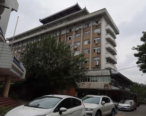 青华路24号3室2厅南北