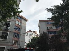 全明户型,凤凰小区,近地铁,带院子28.5㎡,三面朝南