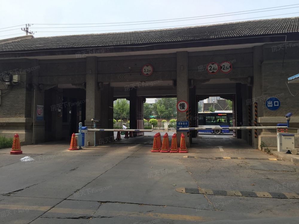 小区相关图